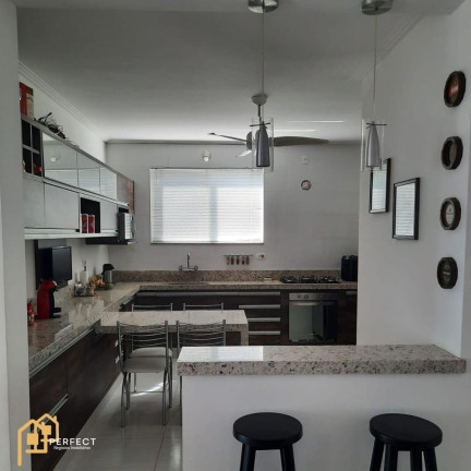 Imagem Casa com 3 Quartos para Alugar, 250 m² em Centro - Tremembé