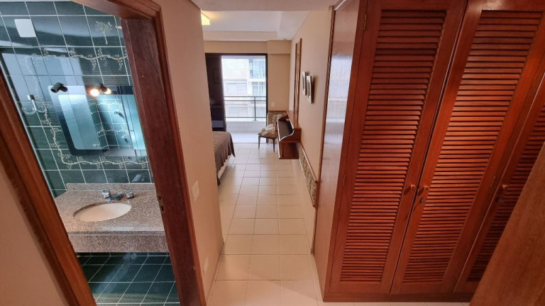 Imagem Apartamento com 3 Quartos à Venda, 165 m² em Pitangueiras - Guarujá Imagem Apartamento com 3 Quartos à Venda, 165 m² em Pitangueiras - Guarujá