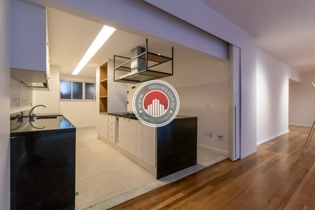 Imagem Apartamento com 4 Quartos à Venda, 330 m² em Copacabana - Rio De Janeiro Imagem Apartamento com 4 Quartos à Venda, 330 m² em Copacabana - Rio De Janeiro