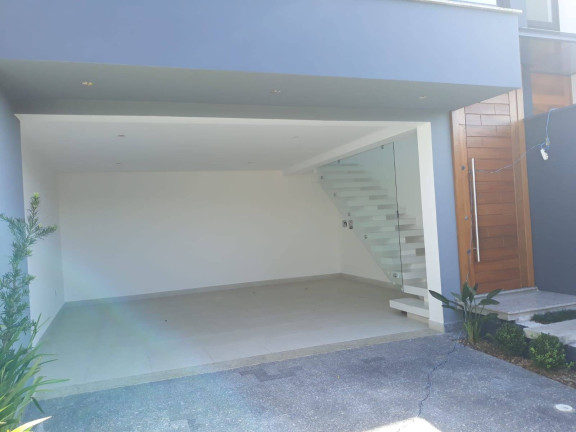 Imagem Casa com 3 Quartos à Venda, 169 m² em Floresta - Joinville