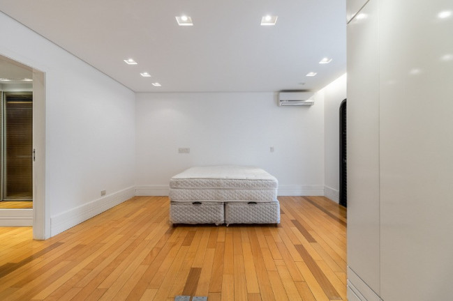 Imagem Imóvel com 3 Quartos à Venda, 293 m² em Jardim Paulista - São Paulo Imagem Imóvel com 3 Quartos à Venda, 293 m² em Jardim Paulista - São Paulo