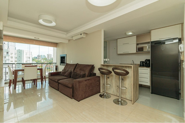 Apartamento com 2 Quartos à Venda, 69 m² em Passo Da Areia - Porto Alegre