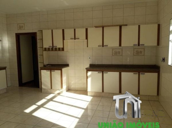 Imagem Casa com 3 Quartos à Venda, 172 m² em Centro - Bragança Paulista