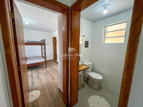 Imagem Sobrado à Venda, 323 m² em Barra Do Sai - Itapoá Imagem Sobrado à Venda, 323 m² em Barra Do Sai - Itapoá