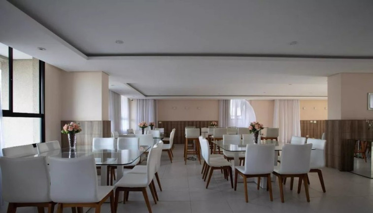 Imagem Apartamento com 2 Quartos à Venda, 50 m² em Centro - Curitiba