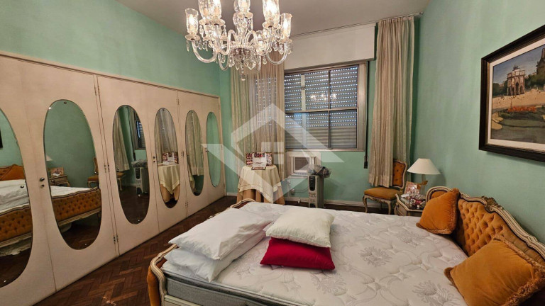 Imagem Apartamento com 4 Quartos à Venda, 300 m² em Copacabana - Rio De Janeiro Imagem Apartamento com 4 Quartos à Venda, 300 m² em Copacabana - Rio De Janeiro