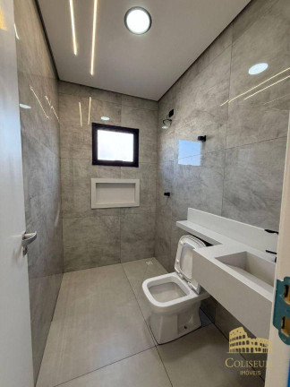 Imagem Sobrado com 4 Quartos à Venda, 204 m² em Boqueirão - Praia Grande