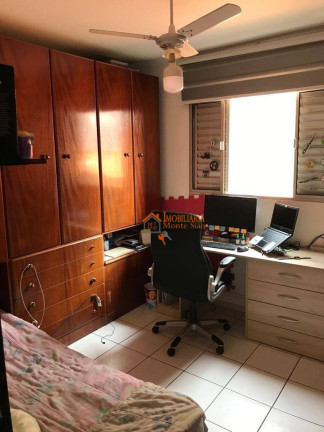 Imagem Sobrado com 6 Quartos à Venda, 257 m² em Jardim Santa Clara - Guarulhos Imagem Sobrado com 6 Quartos à Venda, 257 m² em Jardim Santa Clara - Guarulhos