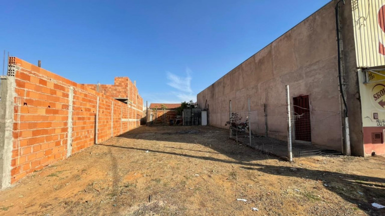 Terreno à Venda, 250 m² em Prolongamento Residencial Ana Dorothéa - Franca