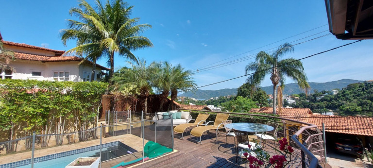 Imagem Casa com 5 Quartos à Venda ou Locação, 580 m² em Camboinhas - Niterói Imagem Casa com 5 Quartos à Venda ou Locação, 580 m² em Camboinhas - Niterói