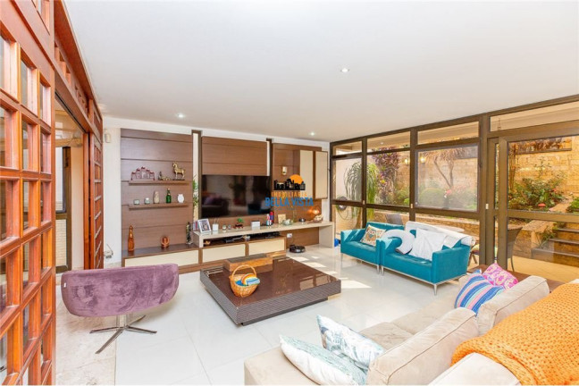 Imagem Casa com 5 Quartos à Venda,  em Saúde - São Paulo