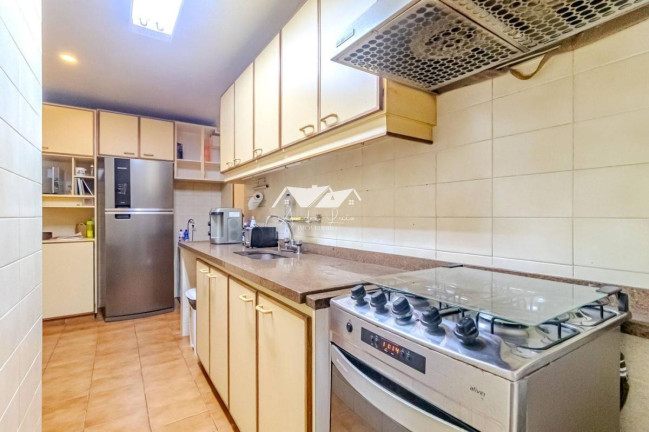 Imagem Apartamento com 3 Quartos à Venda, 137 m²