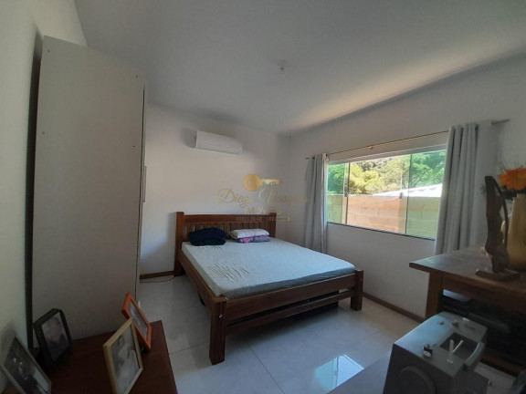 Imagem Casa com 3 Quartos à Venda, 320 m² em Albuquerque - Teresópolis Imagem Casa com 3 Quartos à Venda, 320 m² em Albuquerque - Teresópolis