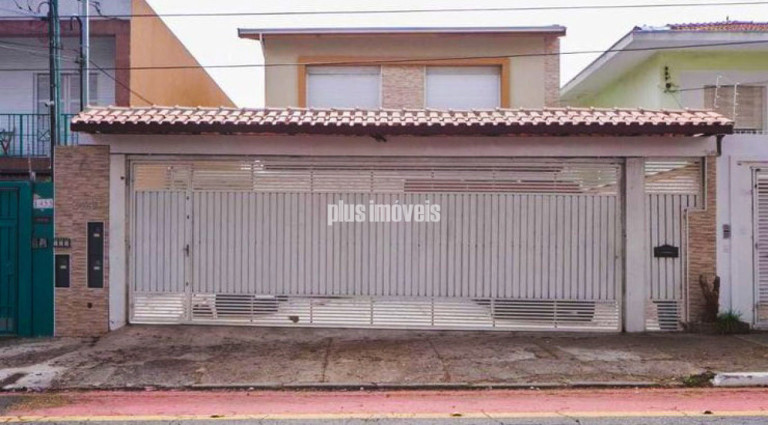 Casa com 4 Quartos à Venda, 250 m² em Moema - São Paulo