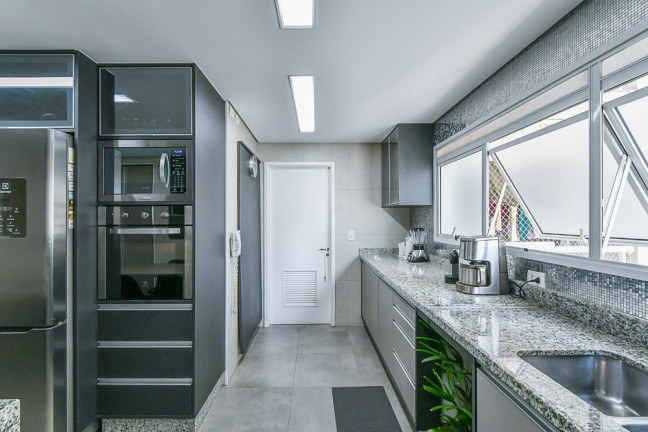 Imagem Imóvel com 4 Quartos à Venda, 238 m² em Vila Suzana - São Paulo Imagem Imóvel com 4 Quartos à Venda, 238 m² em Vila Suzana - São Paulo