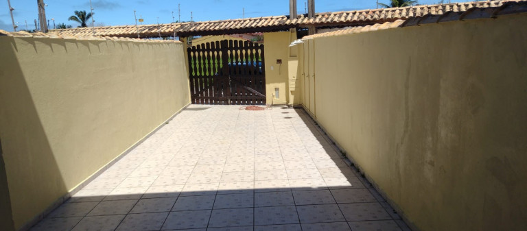 Imagem Sobrado com 2 Quartos à Venda,  em Sta Julia - Itanhaém