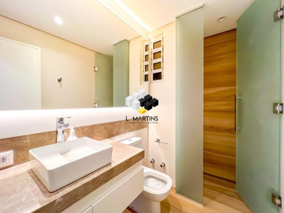 Imagem Apartamento com 4 Quartos à Venda, 226 m² em Moinhos De Vento - Porto Alegre