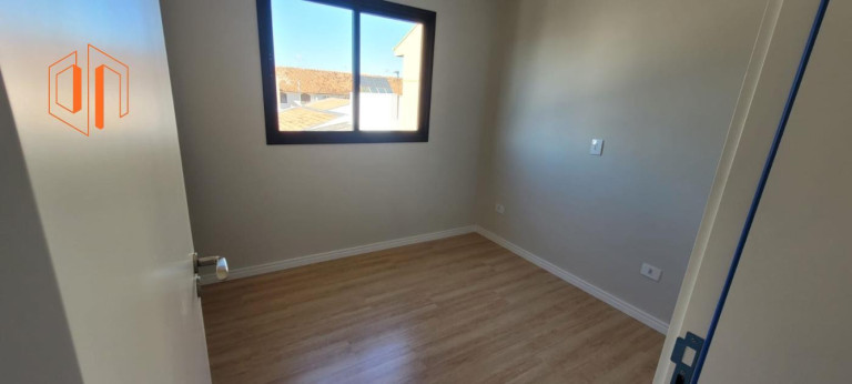 Imagem Sobrado com 3 Quartos à Venda, 104 m² em Cajuru - Curitiba