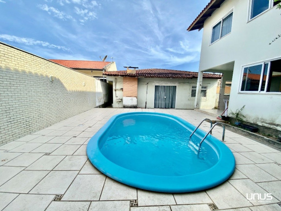 Imagem Casa com 3 Quartos à Venda, 330 m² em Areias - São José Imagem Casa com 3 Quartos à Venda, 330 m² em Areias - São José