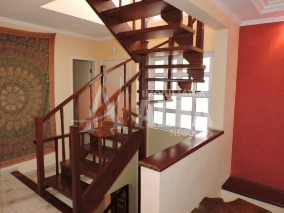 Imagem Casa com 3 Quartos à Venda, 211 m² em Chácara Pavoeiro - Cotia Imagem Casa com 3 Quartos à Venda, 211 m² em Chácara Pavoeiro - Cotia
