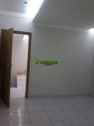 Imagem Casa com 3 Quartos à Venda, 250 m² em Jaragua - Taubaté