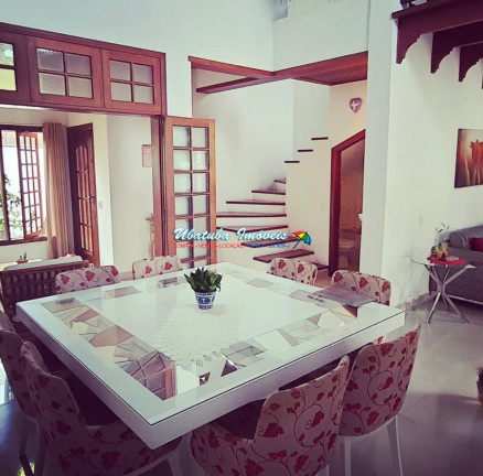 Imagem Casa com 4 Quartos à Venda, 298 m² em Centro - Ubatuba Imagem Casa com 4 Quartos à Venda, 298 m² em Centro - Ubatuba