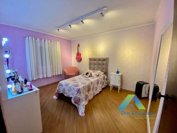 Imagem Casa com 5 Quartos à Venda, 200 m² em Jardim Do Estádio - Santo André