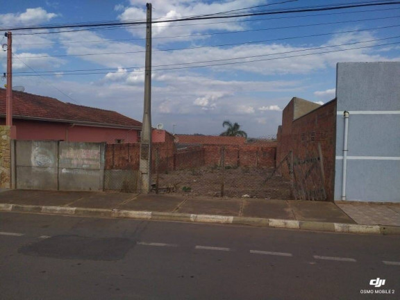 Terreno à Venda, 340 m² em Centro - Cesário Lange
