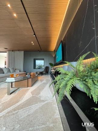 Imagem Casa com 4 Quartos à Venda, 1.400 m² em Jurerê Internacional - Florianópolis Imagem Casa com 4 Quartos à Venda, 1.400 m² em Jurerê Internacional - Florianópolis
