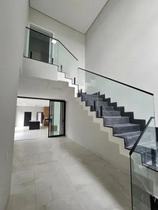 Imagem Casa com 4 Quartos à Venda, 231 m² em Morada Dos Nobres - Cuiabá