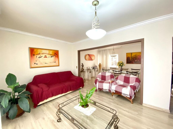 Imagem Casa com 3 Quartos à Venda, 338 m² em Jardim Itália - Chapecó