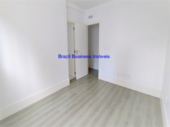 Imagem Imóvel com 3 Quartos à Venda, 162 m² em Centro - Balneário Camboriú