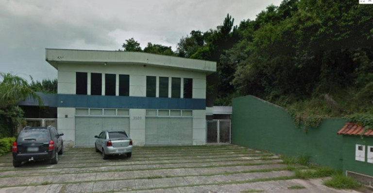 Imóvel Comercial à Venda, 350 m² em Chácara São João - Carapicuíba