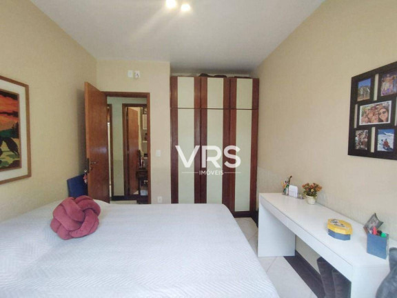 Imagem Casa com 5 Quartos à Venda, 180 m² em Jardim Cascata - Teresópolis