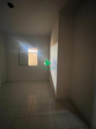 Imagem Casa com 2 Quartos para Alugar, 11 m² em Alice Maia - Montes Claros
