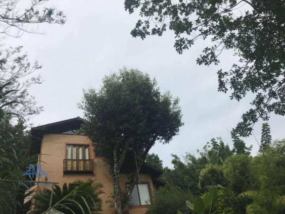 Imagem Casa com 2 Quartos à Venda, 180 m² em Rio Tavares - Florianópolis