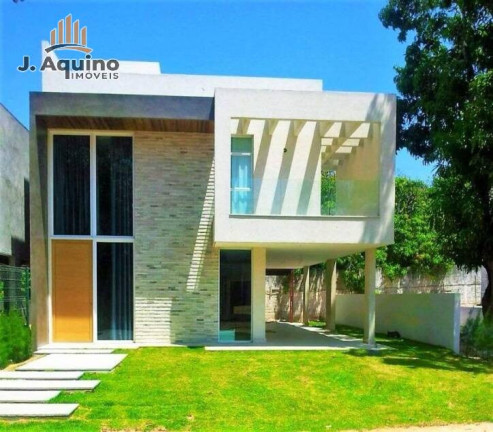 Casa de Condomínio com 3 Quartos à Venda, 237 m² em Sabiaguaba - Fortaleza