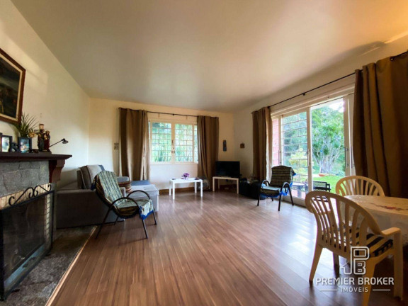 Imagem Casa com 4 Quartos à Venda, 133 m² em Golfe - Teresópolis