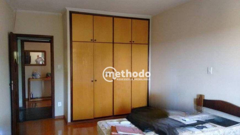 Imagem Casa com 4 Quartos à Venda, 350 m² em Parque São Quirino - Campinas Imagem Casa com 4 Quartos à Venda, 350 m² em Parque São Quirino - Campinas