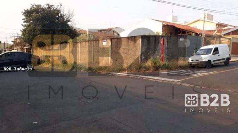 Terreno à Venda, 360 m² em Cidade Jardim - São Carlos