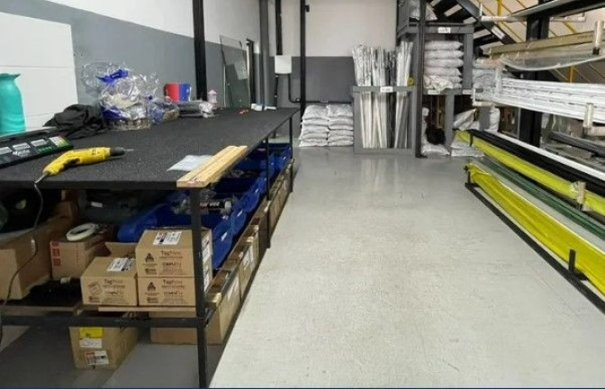 Imagem Imóvel Comercial à Venda, 670 m² em Boqueirão - Curitiba Imagem Imóvel Comercial à Venda, 670 m² em Boqueirão - Curitiba