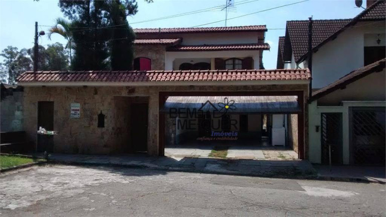 Sobrado com 4 Quartos à Venda, 380 m² em Jardim Regina - São Paulo