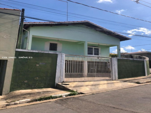 Casa com 3 Quartos à Venda,  em Centro - Ibiúna