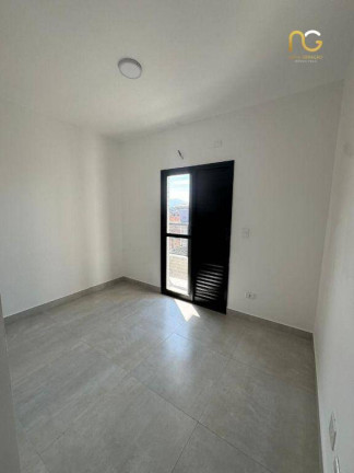 Imagem Imóvel com 3 Quartos à Venda, 101 m² em Maracanã - Praia Grande Imagem Imóvel com 3 Quartos à Venda, 101 m² em Maracanã - Praia Grande