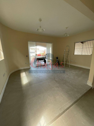 Imagem Casa com 4 Quartos à Venda, 150 m² em Centro - Caraguatatuba Imagem Casa com 4 Quartos à Venda, 150 m² em Centro - Caraguatatuba