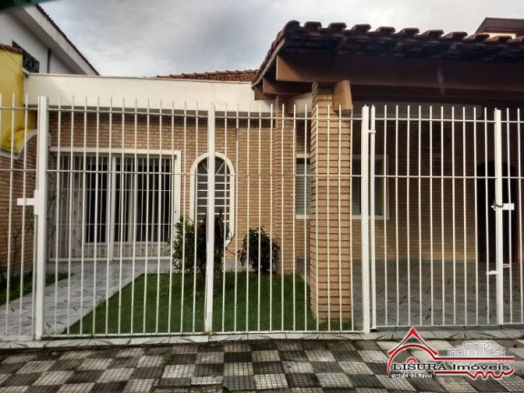 Imagem Casa com 3 Quartos à Venda, 1 m² em Centro - Jacareí