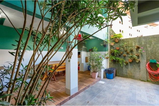 Imagem Casa com 3 Quartos à Venda, 185 m² em Hípica - Porto Alegre Imagem Casa com 3 Quartos à Venda, 185 m² em Hípica - Porto Alegre