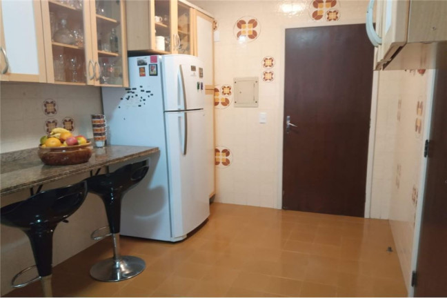 Imagem Imóvel com 3 Quartos à Venda, em Petrópolis - Porto Alegre Imagem Imóvel com 3 Quartos à Venda, em Petrópolis - Porto Alegre