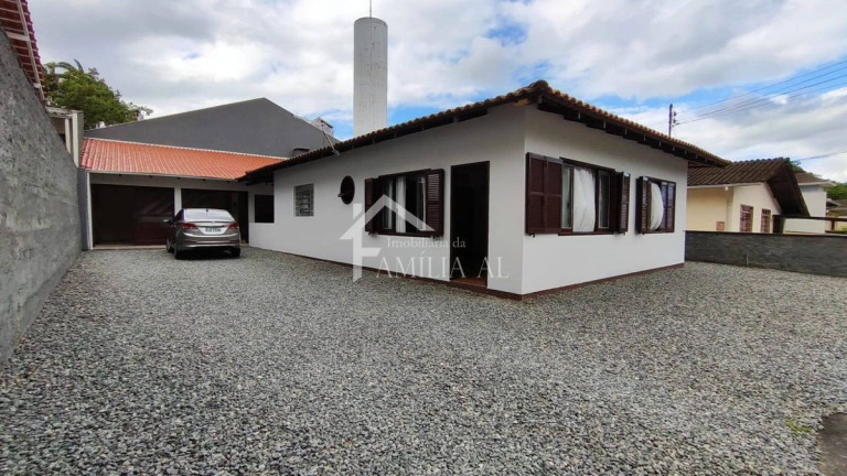 Imagem Casa com 3 Quartos à Venda, 151 m² em Santo Antônio - Joinville Imagem Casa com 3 Quartos à Venda, 151 m² em Santo Antônio - Joinville