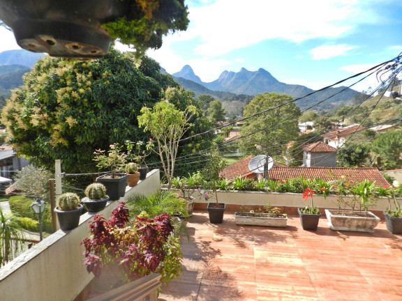 Imagem Casa com 4 Quartos à Venda, 161 m² em Vargem Grande - Teresópolis Imagem Casa com 4 Quartos à Venda, 161 m² em Vargem Grande - Teresópolis